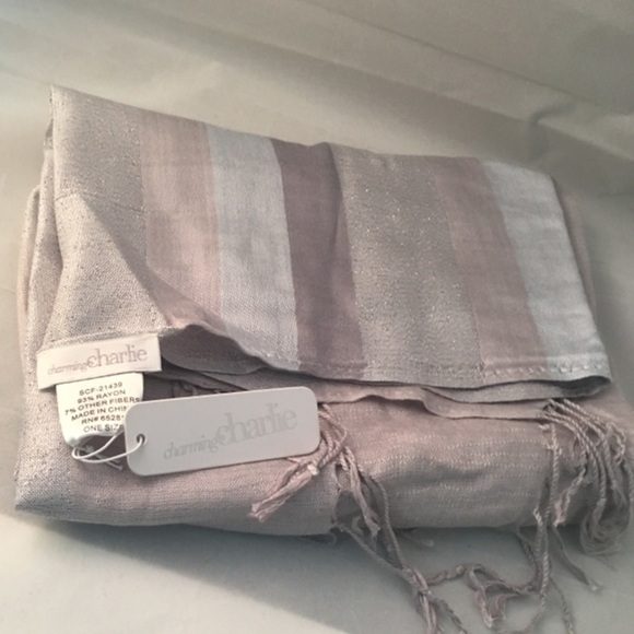 Charming Charlie Scarf - Picture 2 of 2